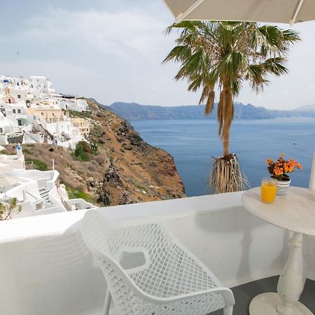 Vogue Suites Oia  Bagian luar foto