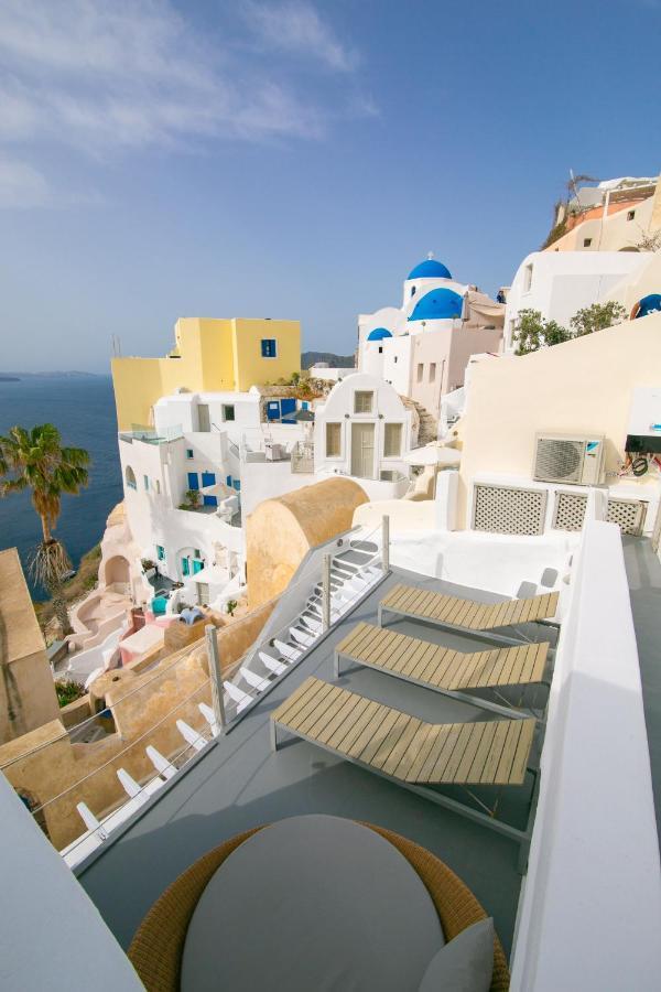 Vogue Suites Oia  Bagian luar foto