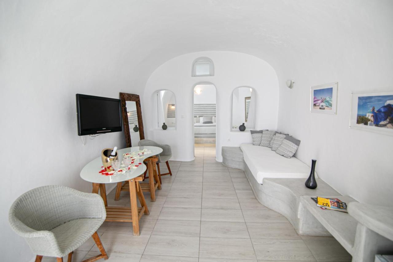Vogue Suites Oia  Bagian luar foto