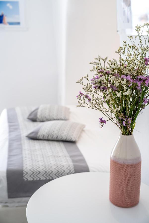 Vogue Suites Oia  Bagian luar foto