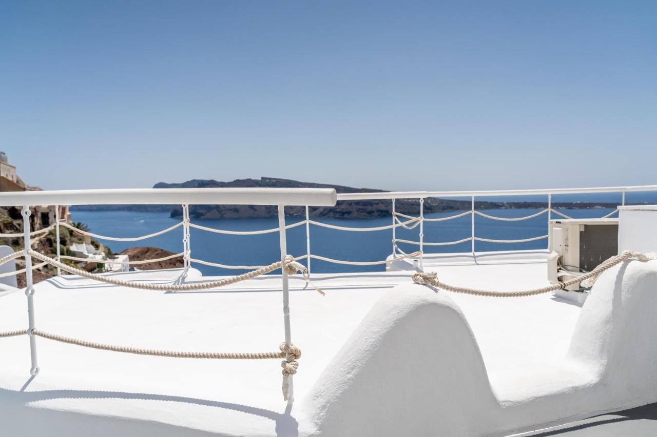 Vogue Suites Oia  Bagian luar foto