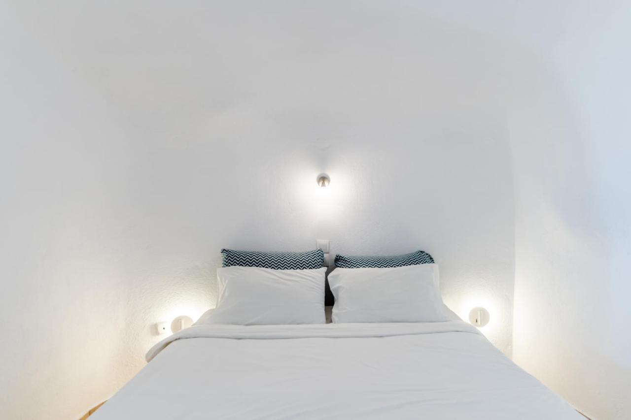 Vogue Suites Oia  Bagian luar foto