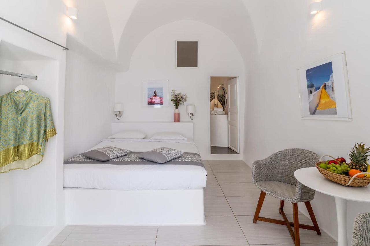 Vogue Suites Oia  Bagian luar foto
