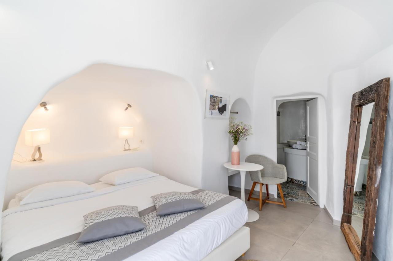 Vogue Suites Oia  Bagian luar foto