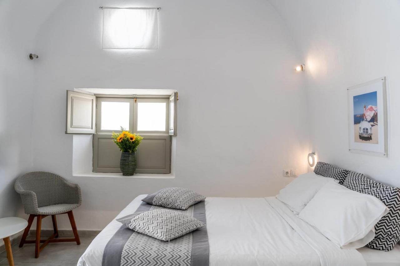 Vogue Suites Oia  Bagian luar foto