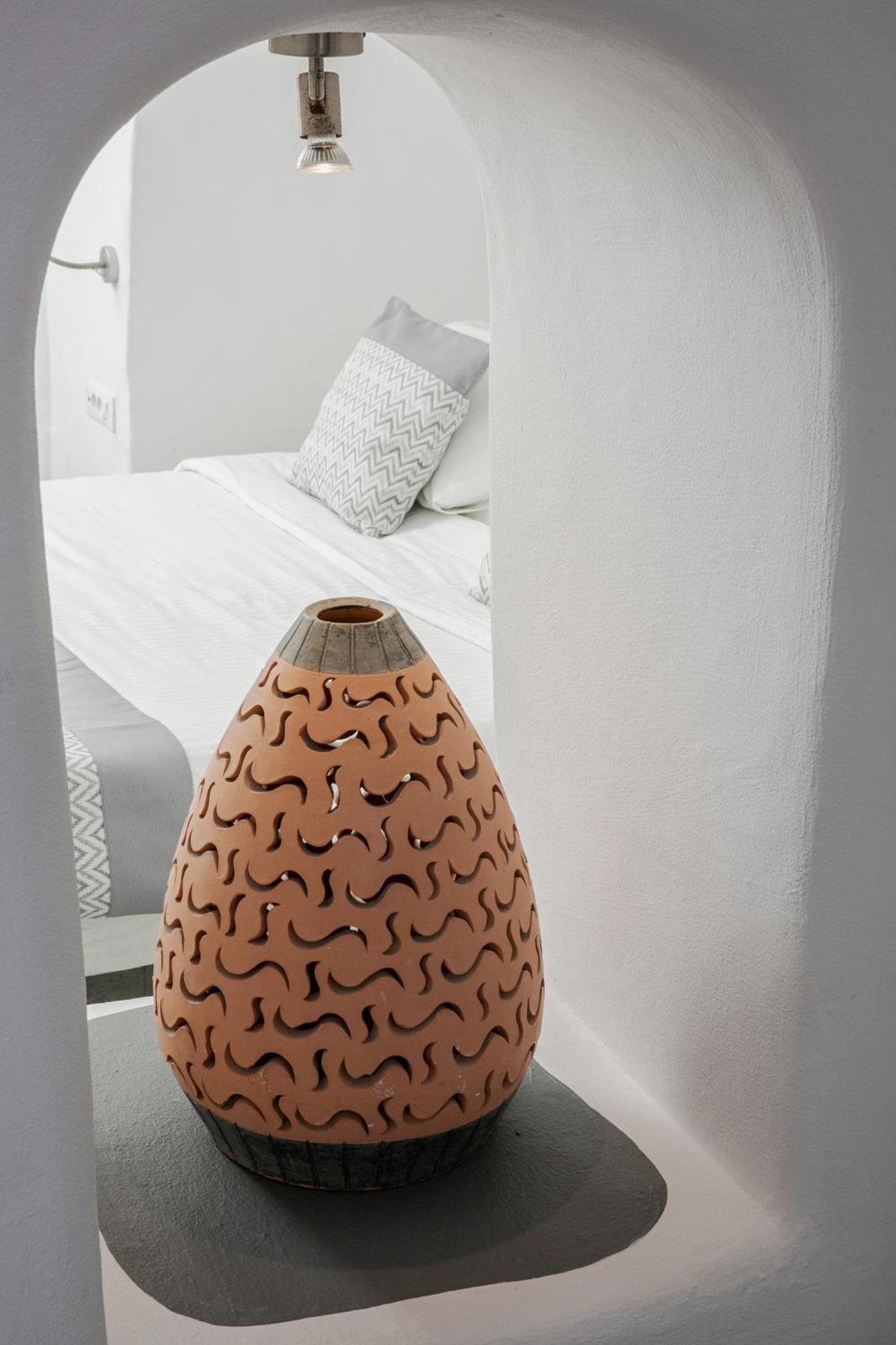 Vogue Suites Oia  Bagian luar foto
