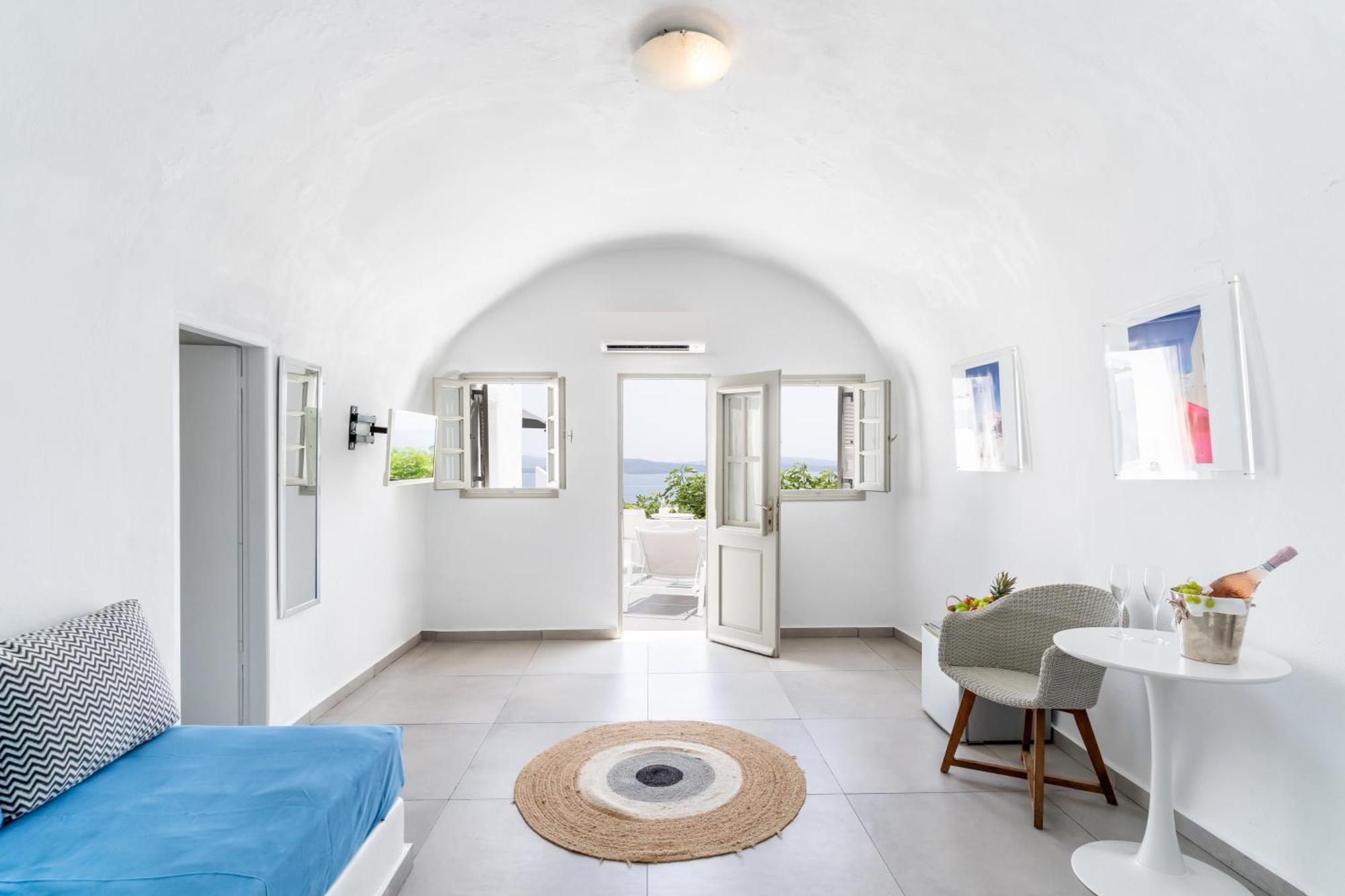 Vogue Suites Oia  Bagian luar foto